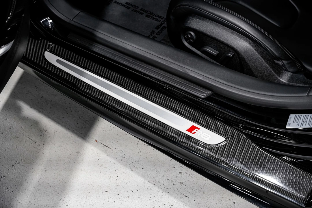 2010 Audi 42 R8 - Image 21 of 21