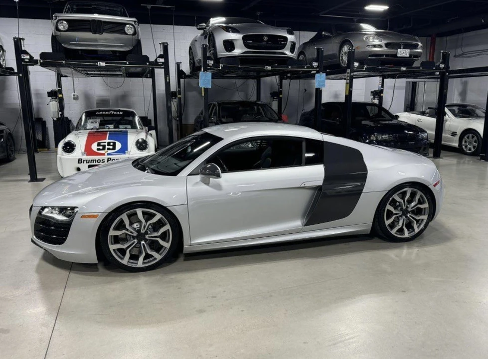 2010 Audi 42 R8 - Image 18 of 31