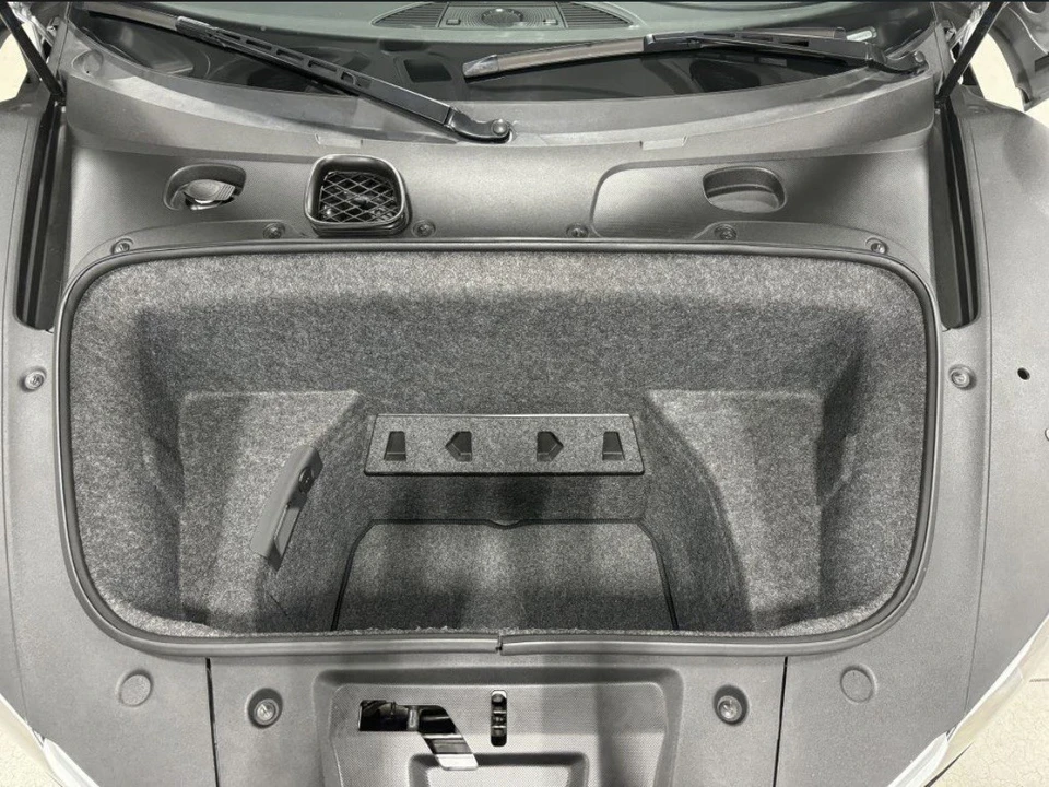 2010 Audi 42 R8 - Image 19 of 31