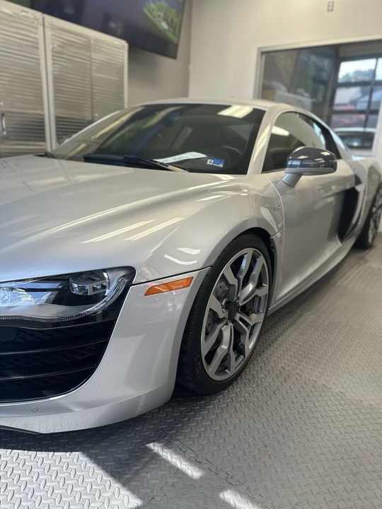 2010 Audi 42 R8 - Image 10 of 31