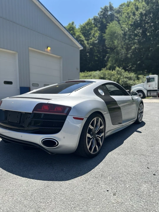 2010 Audi 42 R8 - Image 6 of 22