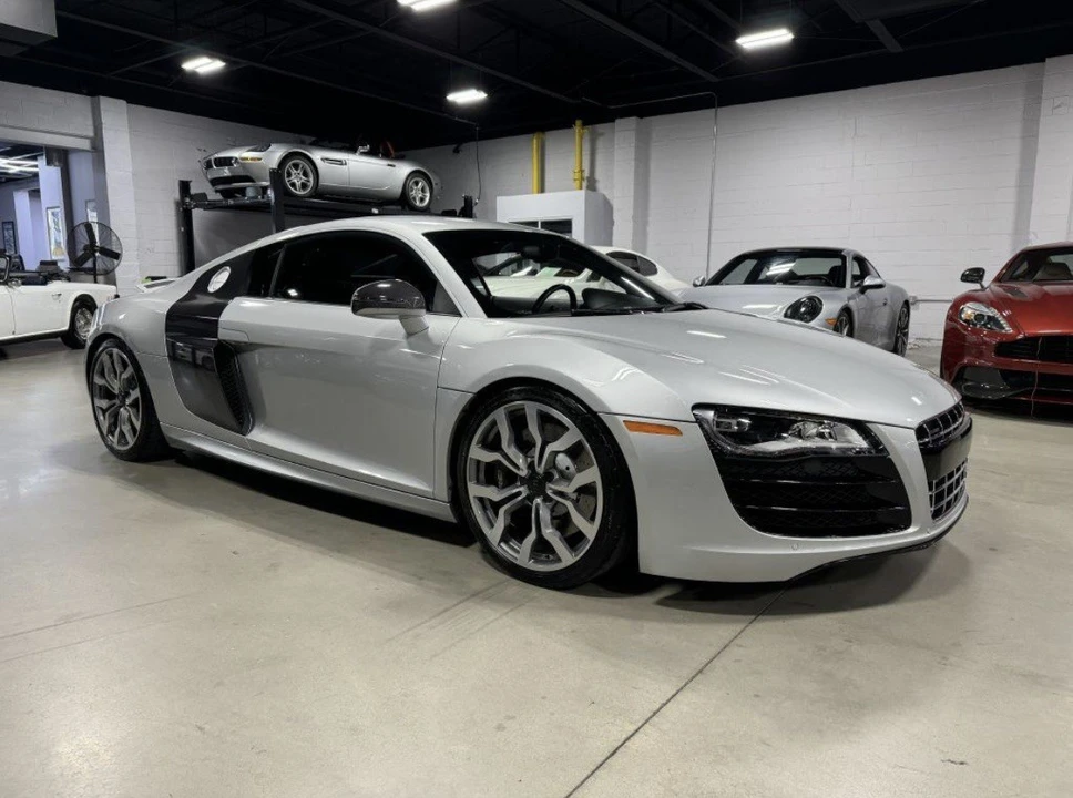 2010 Audi 42 R8 - Image 29 of 31