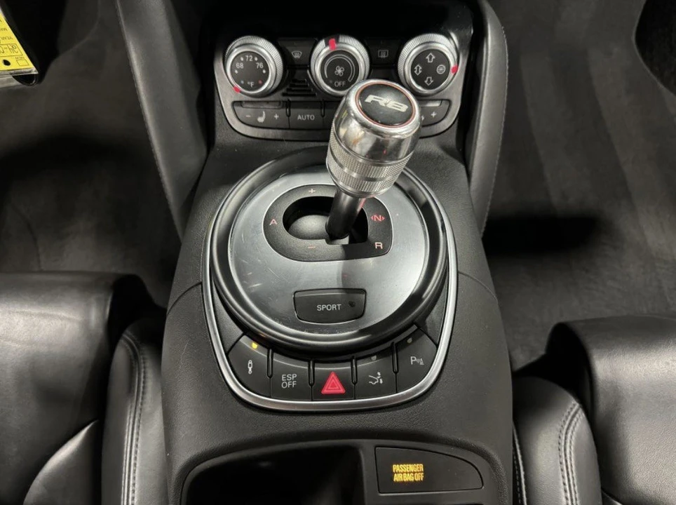 2010 Audi 42 R8 - Image 17 of 31