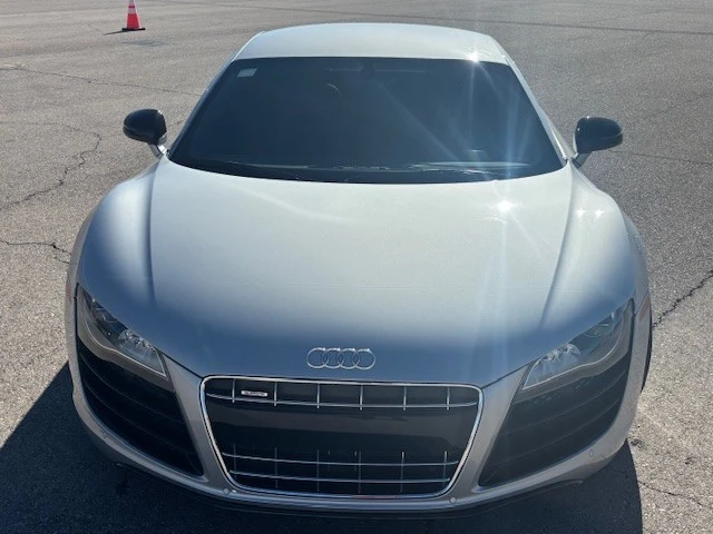 2010 Audi 42 R8 - Image 3 of 13