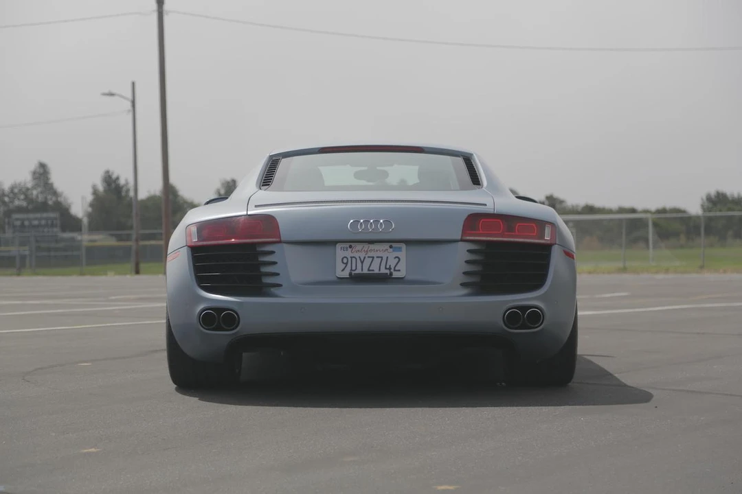2010 Audi 42 R8 - Image 16 of 31