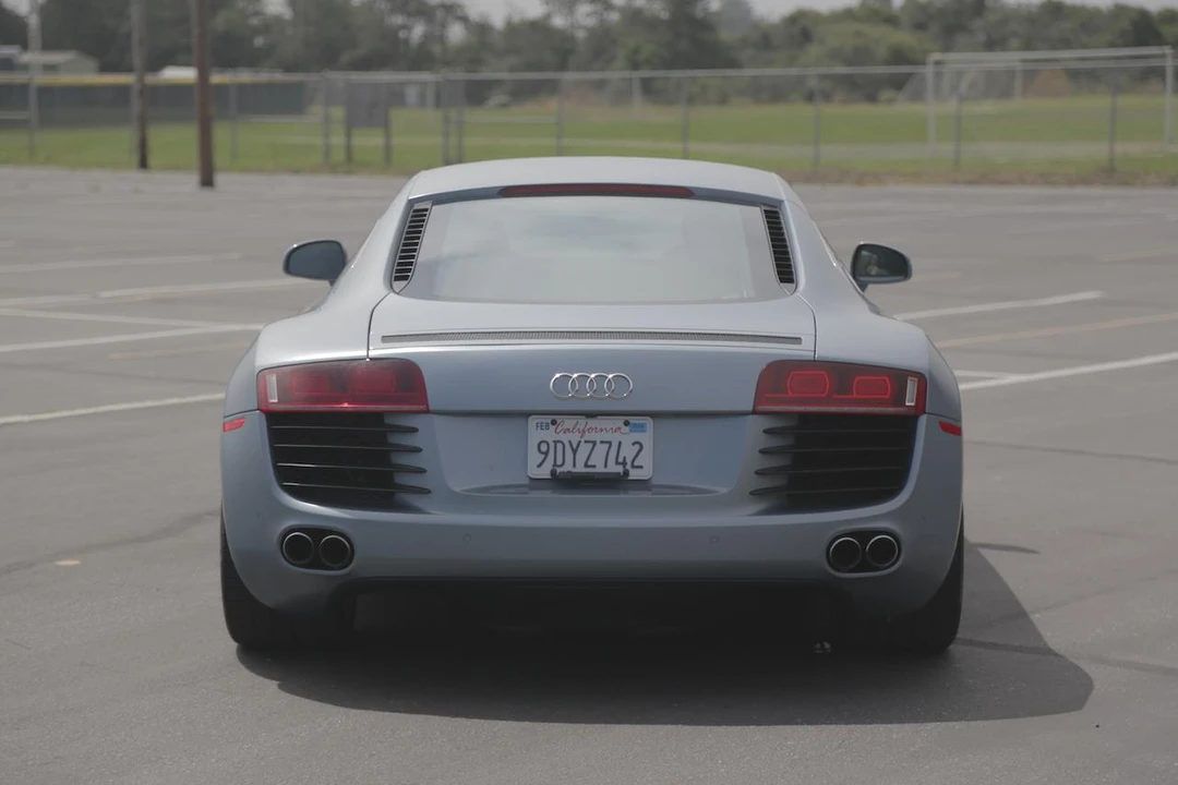 2010 Audi 42 R8 - Image 15 of 31