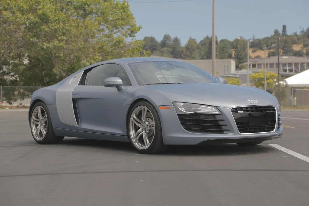 2010 Audi 42 R8 - Image 2 of 31