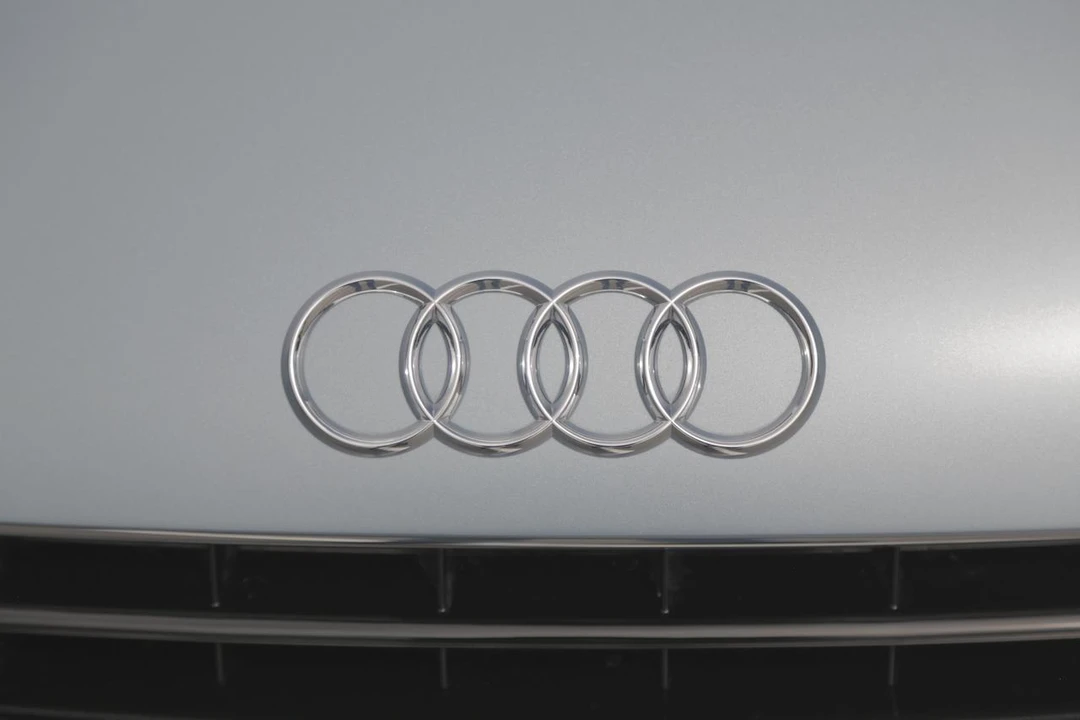 2010 Audi 42 R8 - Image 25 of 31