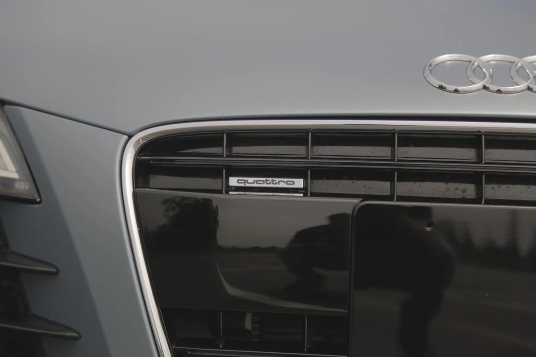 2010 Audi 42 R8 - Image 24 of 31