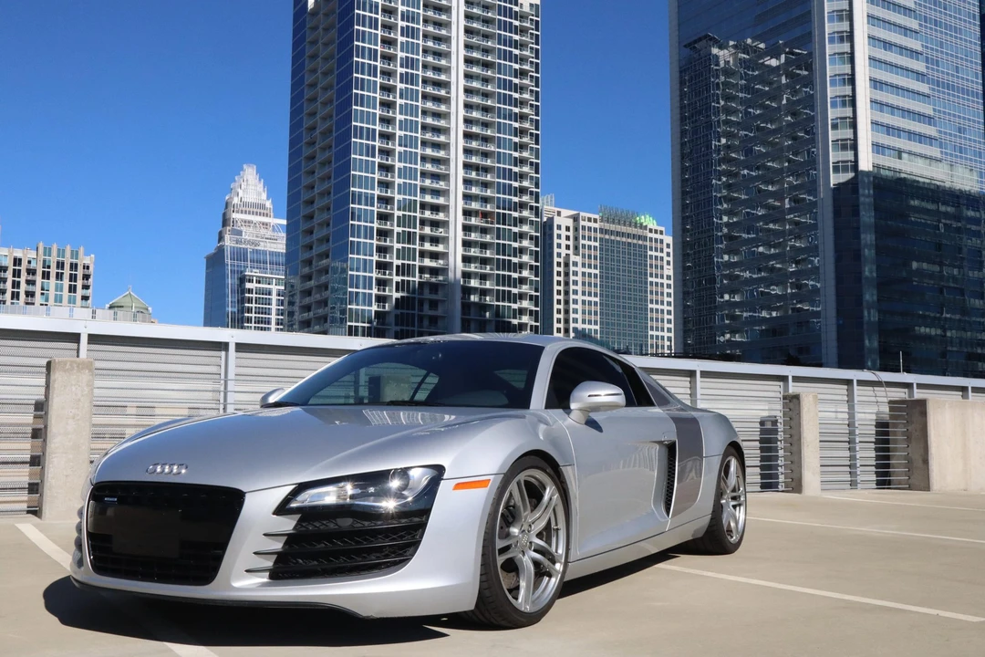 2010 Audi 42 R8 - Image 10 of 31