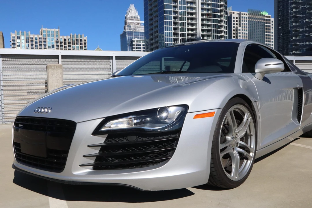 2010 Audi 42 R8 - Image 23 of 31