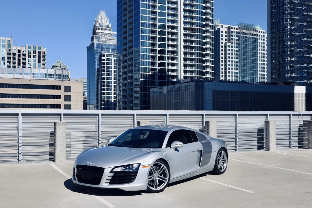 2010 Audi 42 R8 - Image 7 of 31