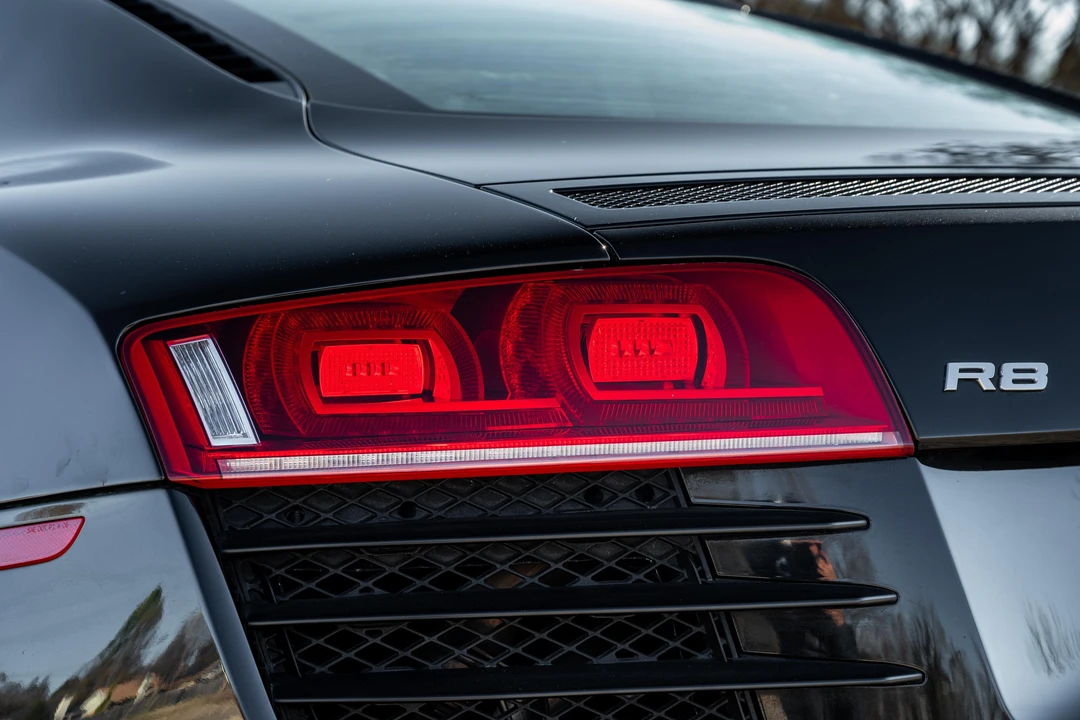 2010 Audi 42 R8 - Image 18 of 31