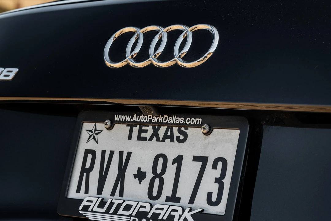 2010 Audi 42 R8 - Image 22 of 31