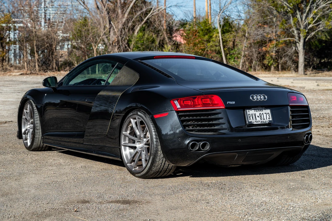 2010 Audi 42 R8 - Image 7 of 31