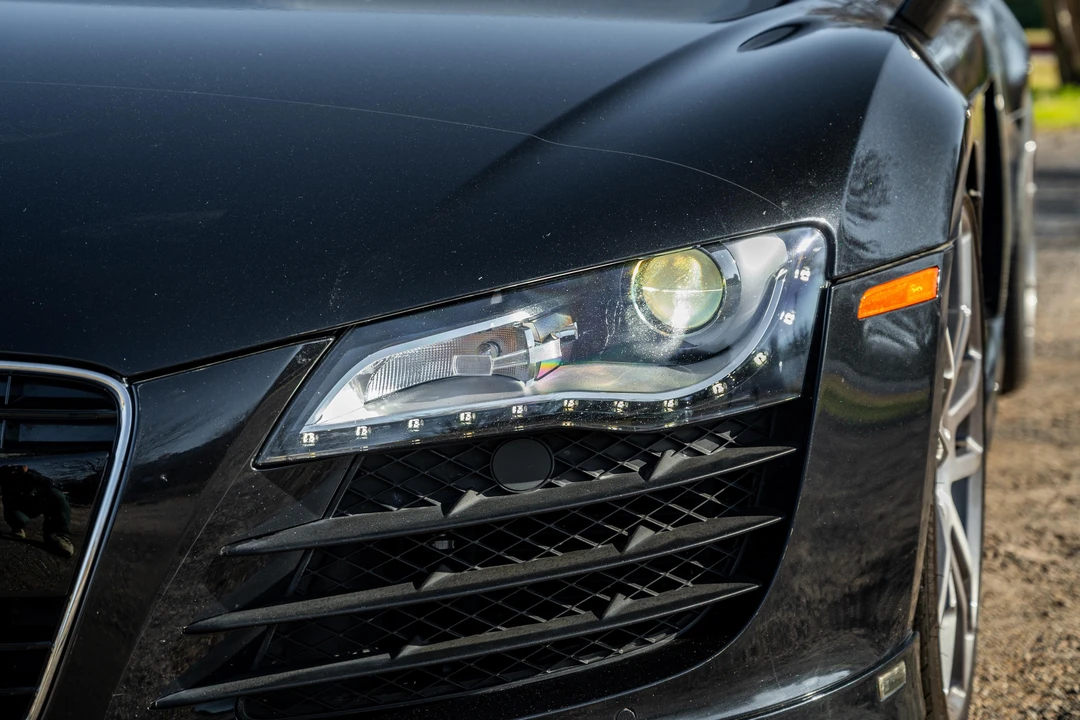 2010 Audi 42 R8 - Image 12 of 31