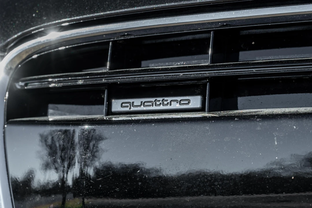 2010 Audi 42 R8 - Image 11 of 31