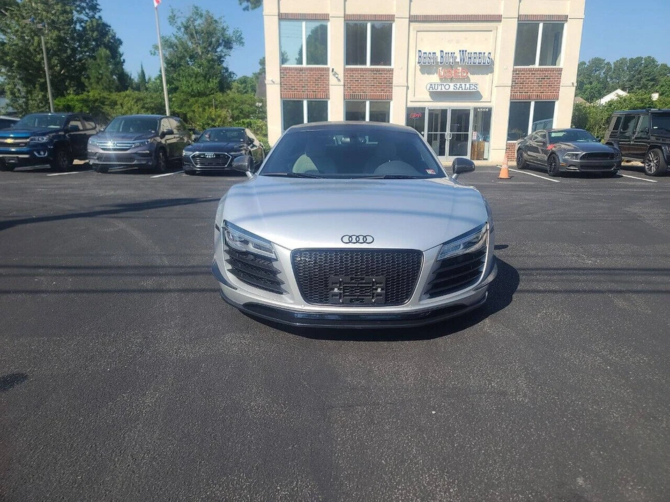 2010 Audi 42 R8 - Image 20 of 31