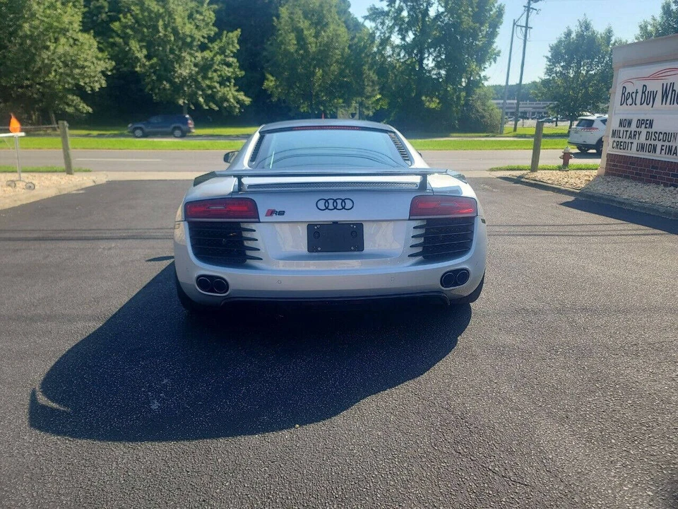 2010 Audi 42 R8 - Image 18 of 31