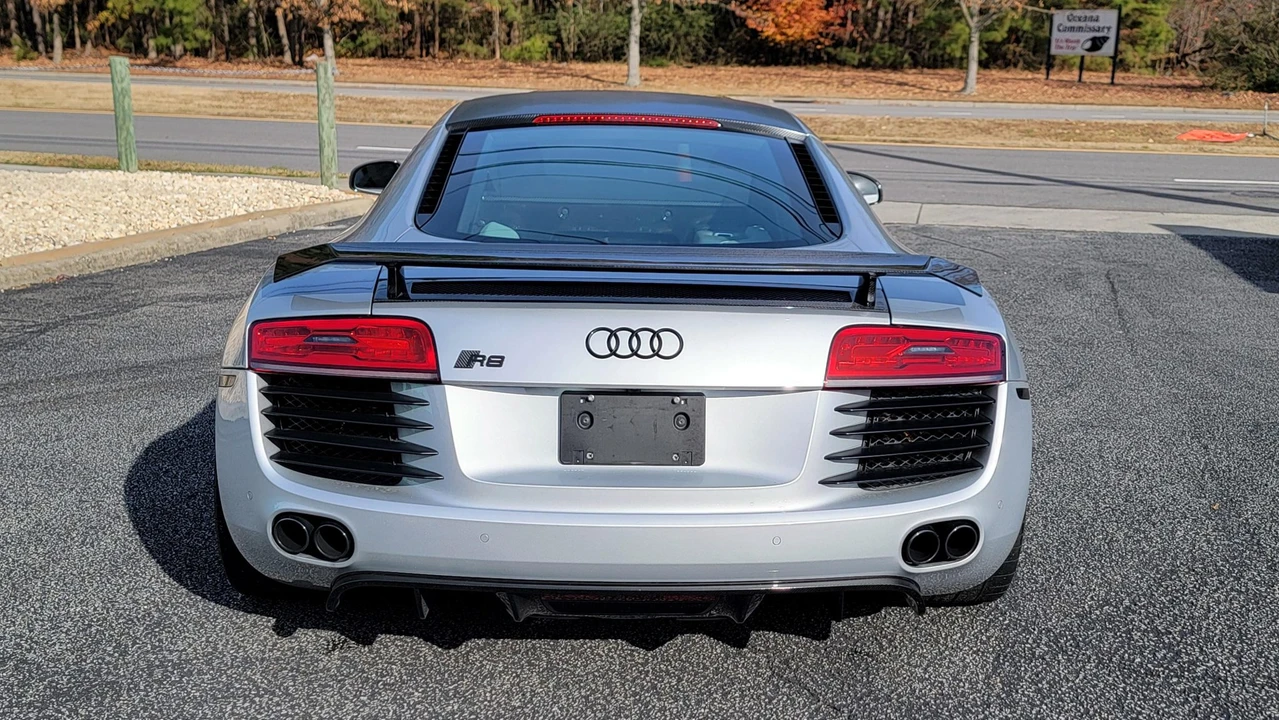 2010 Audi 42 R8 - Image 11 of 31