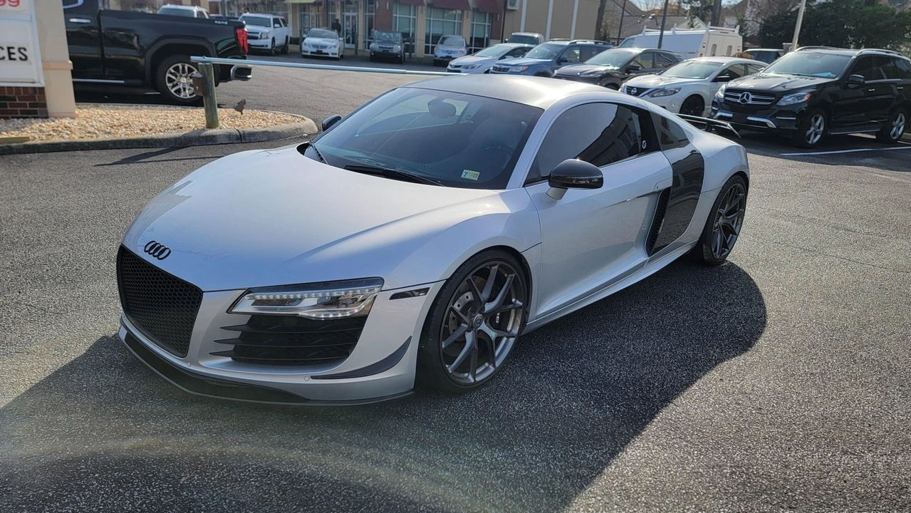 2010 Audi 42 R8 - Image 3 of 31