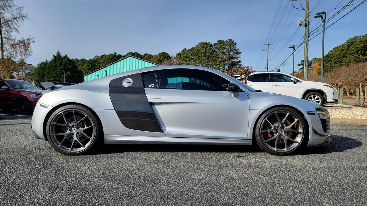 2010 Audi 42 R8 - Image 9 of 31