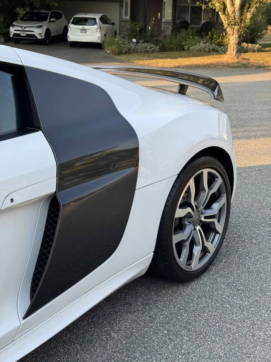 2010 Audi 42 R8 - Image 16 of 20