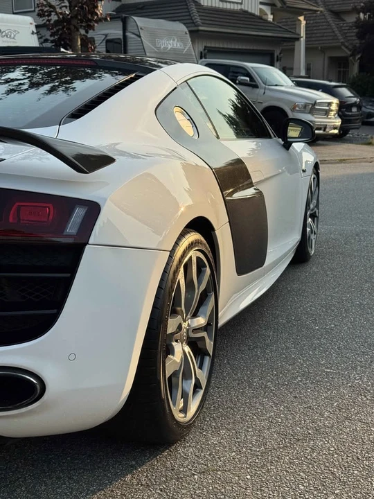 2010 Audi 42 R8 - Image 6 of 20