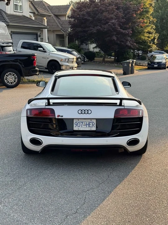 2010 Audi 42 R8 - Image 4 of 20