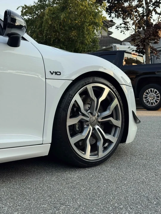2010 Audi 42 R8 - Image 14 of 20