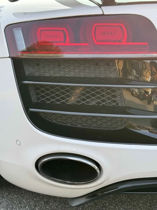 2010 Audi 42 R8 - Image 9 of 20