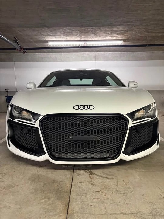 2010 Audi 42 R8 - Image 7 of 19