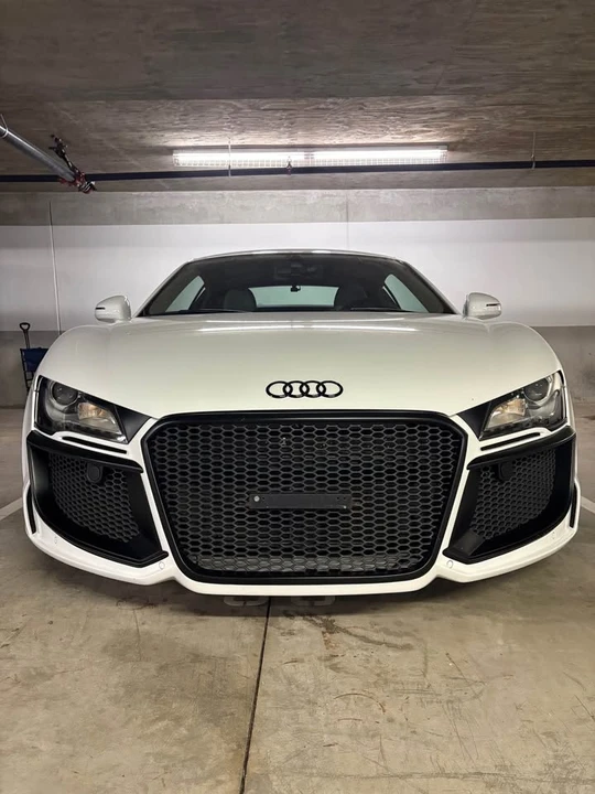 2010 Audi 42 R8 - Image 8 of 19