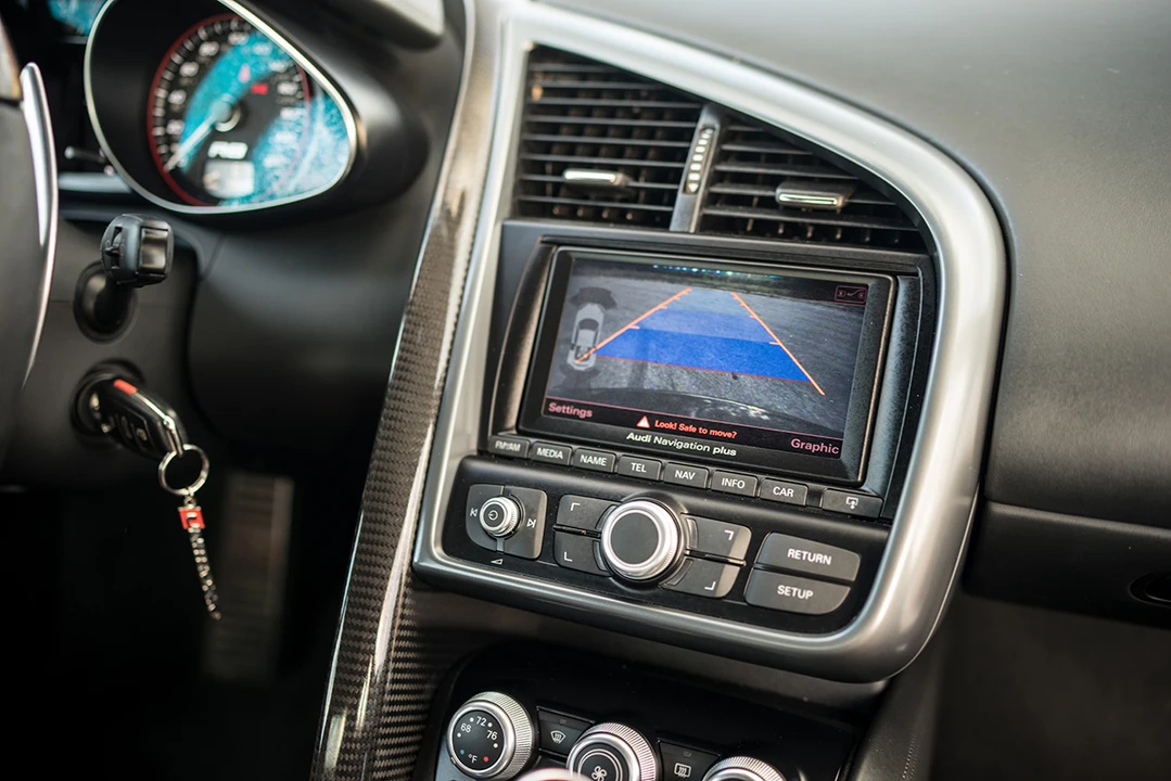 2010 Audi 42 R8 - Image 9 of 10