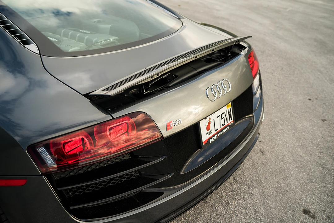 2010 Audi 42 R8 - Image 4 of 10