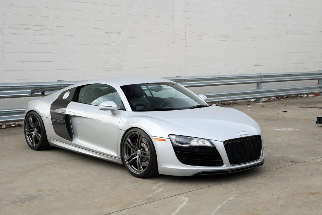 2010 Audi 42 R8 - Image 13 of 31