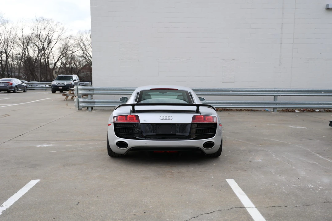 2010 Audi 42 R8 - Image 19 of 31