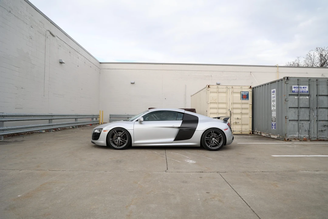2010 Audi 42 R8 - Image 23 of 31