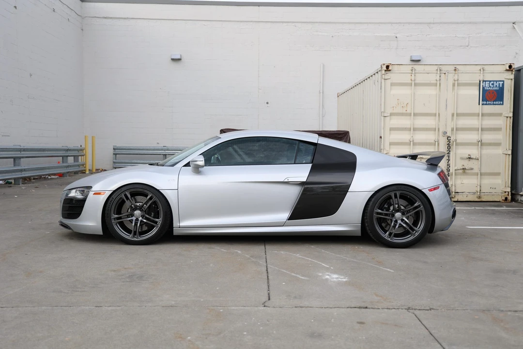 2010 Audi 42 R8 - Image 24 of 31