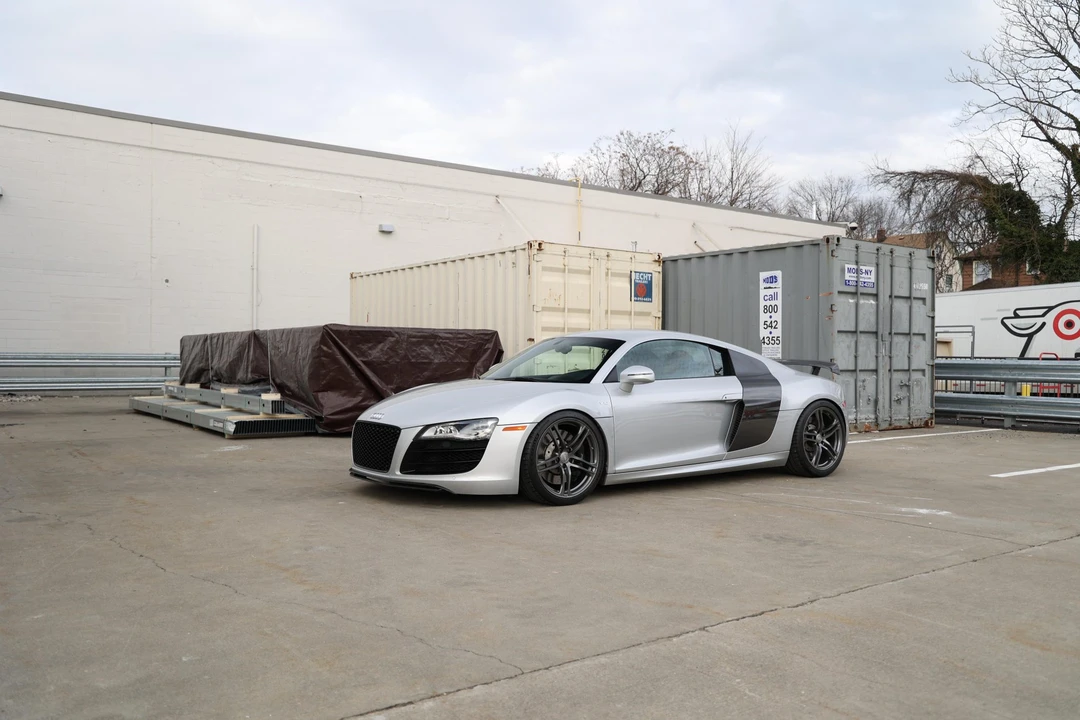 2010 Audi 42 R8 - Image 25 of 31