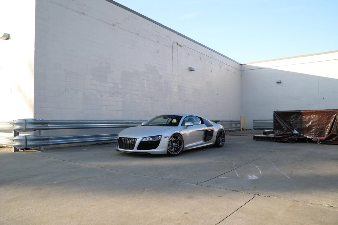 2010 Audi 42 R8 - Image 3 of 31