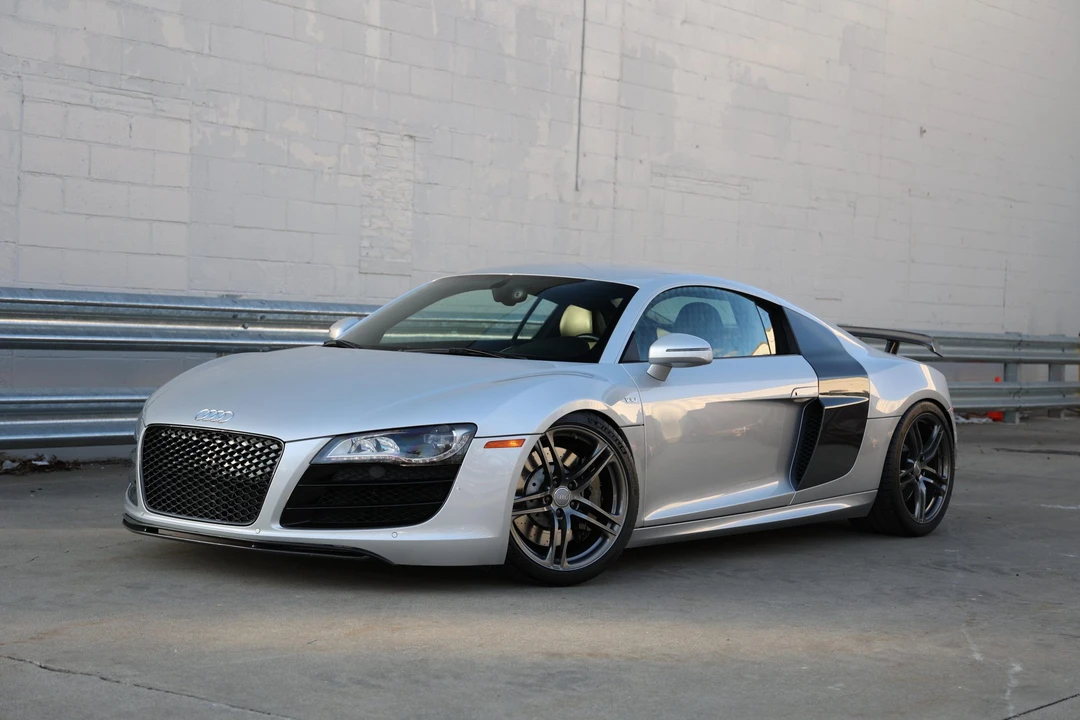 2010 Audi 42 R8 - Image 7 of 31