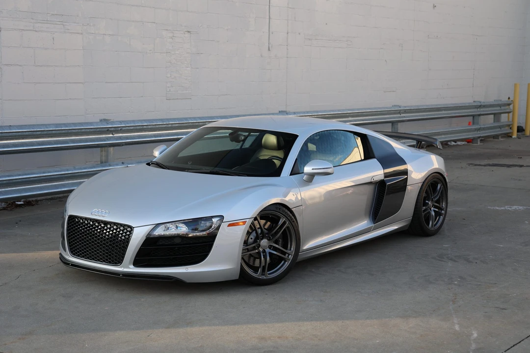 2010 Audi 42 R8 - Image 6 of 31