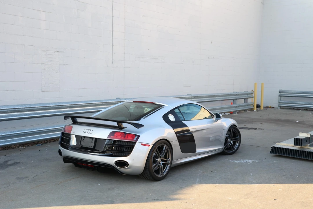 2010 Audi 42 R8 - Image 31 of 31
