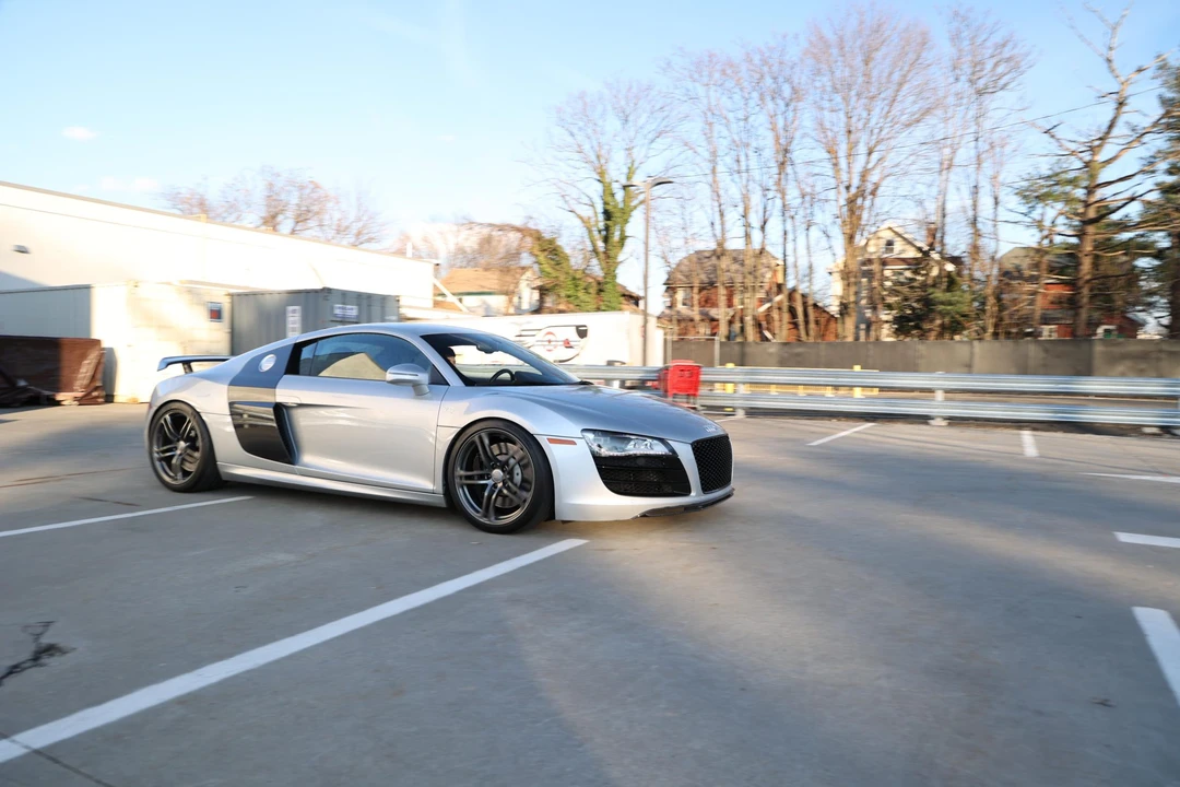 2010 Audi 42 R8 - Image 29 of 31