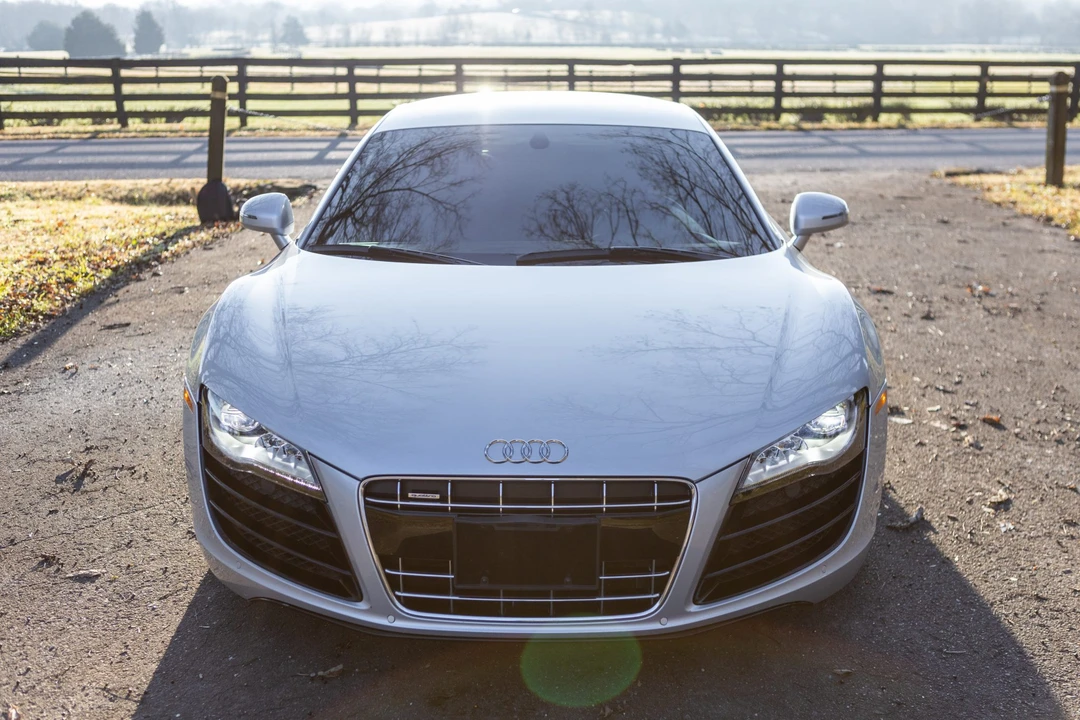 2010 Audi 42 R8 - Image 4 of 31
