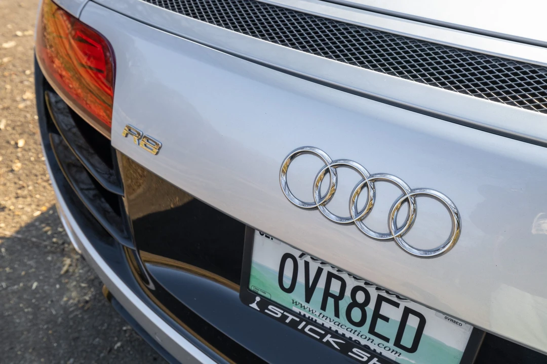 2010 Audi 42 R8 - Image 26 of 31