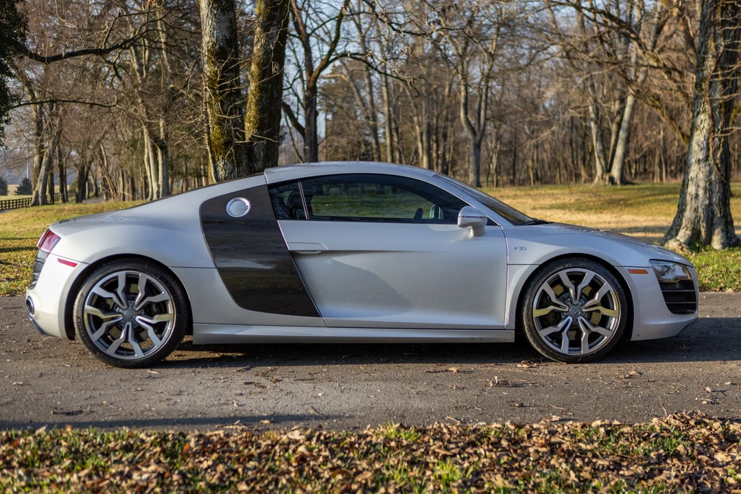 2010 Audi 42 R8 - Image 11 of 31