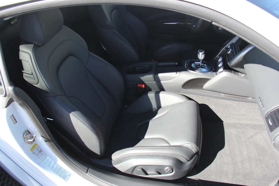 2010 Audi 42 R8 - Image 10 of 12