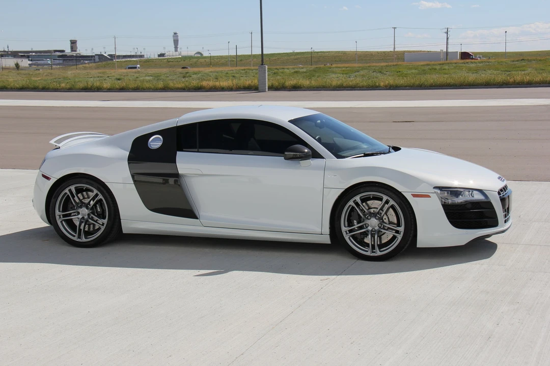 2010 Audi 42 R8 - Image 11 of 12